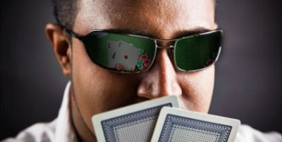 Strategie vincenti per il poker : il Semi-Bluff